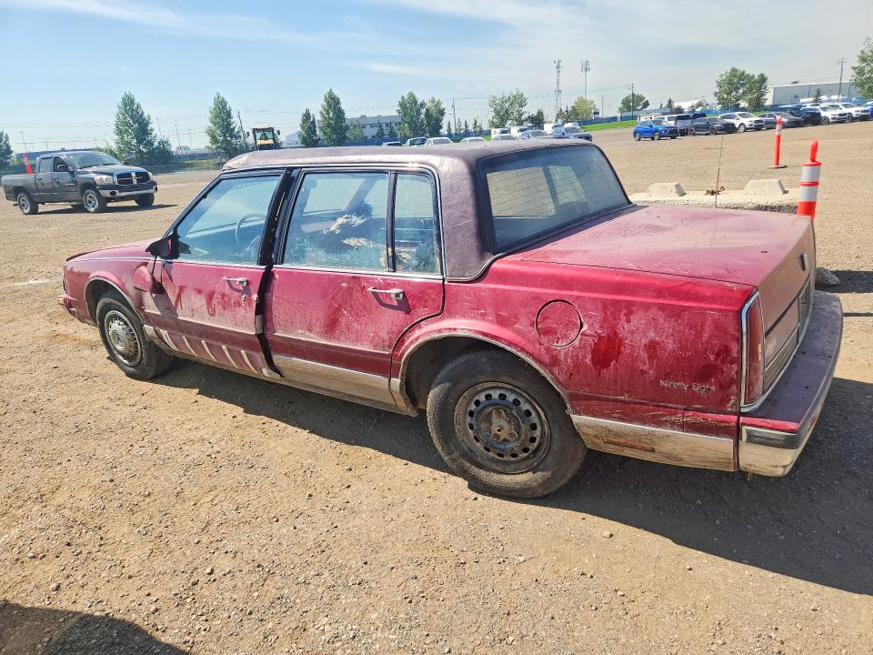 1990 Oldsmobile 98 მანქანა იყიდება აუქციონზე, vin: 1G3CW51C9L4342979, აუქციონის ნომერი: 61352236