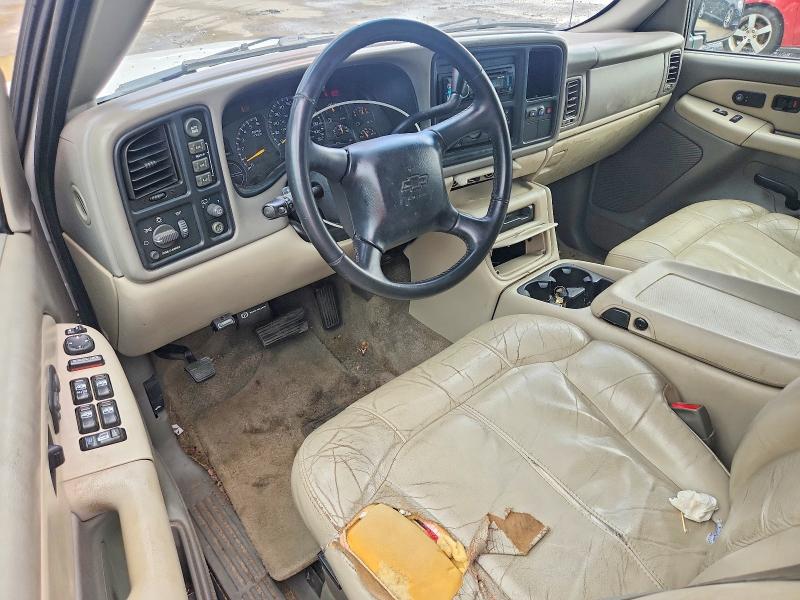 2001 Chevrolet Suburban მანქანა იყიდება აუქციონზე, vin: 3GNFK16T61G228066, აუქციონის ნომერი: 60948426