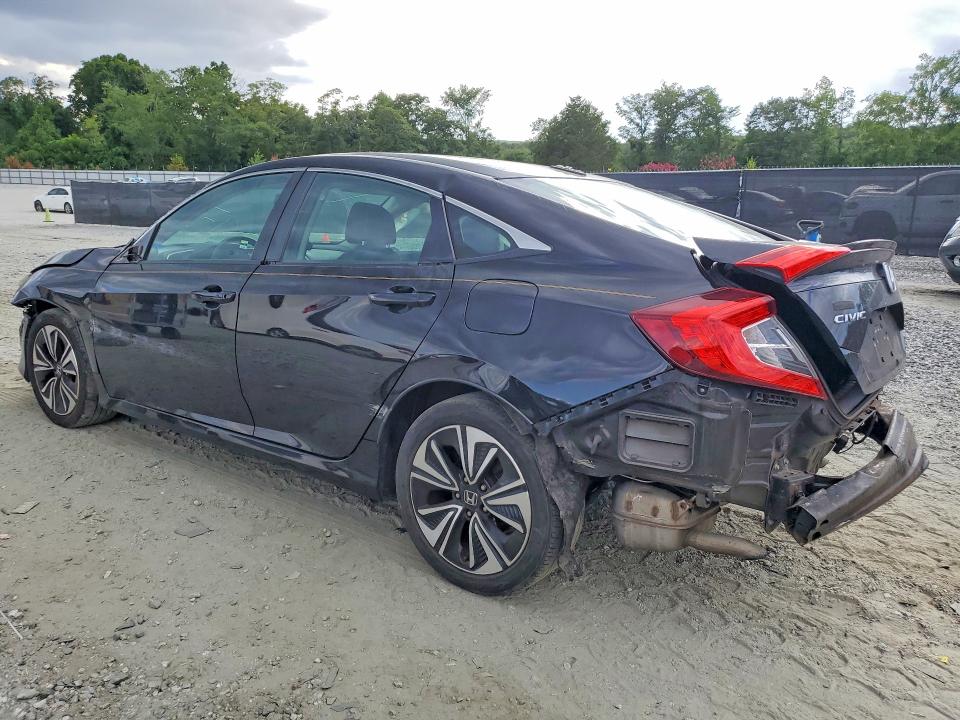 61629236 :رقم المزاد ، 19XFC1F77HE004769 vin ، 2017 Honda Civic مزاد بيع