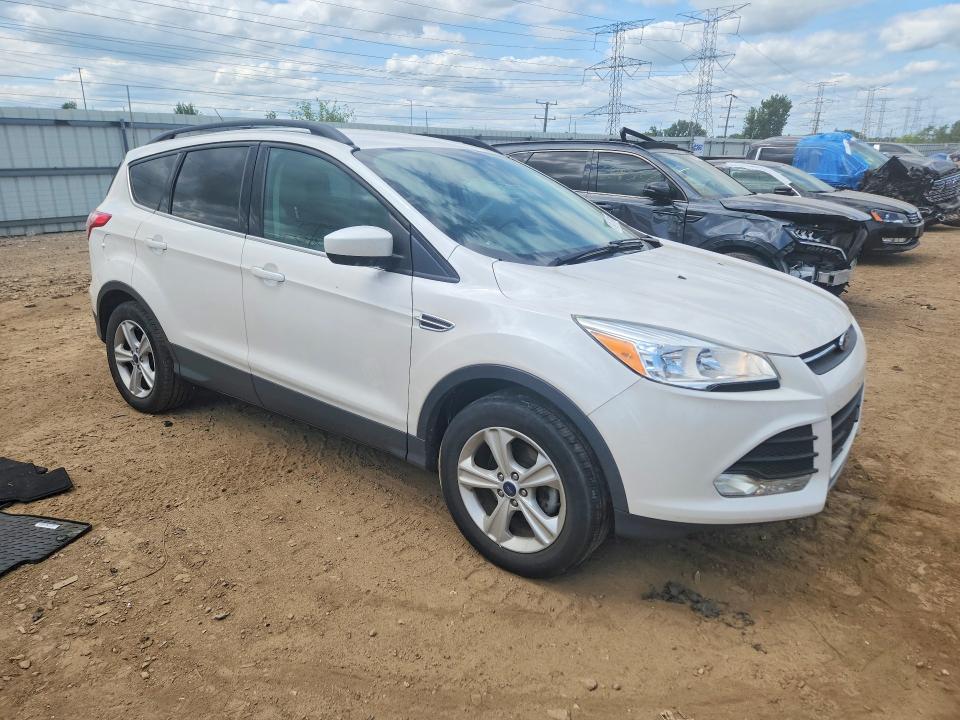 61871876 :رقم المزاد ، 1FMCU0GX5GUB56960 vin ، 2016 Ford Escape مزاد بيع