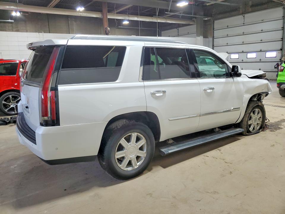 61700056 :رقم المزاد ، 1GYS4CKJXHR329410 vin ، 2017 Cadillac Escalade مزاد بيع