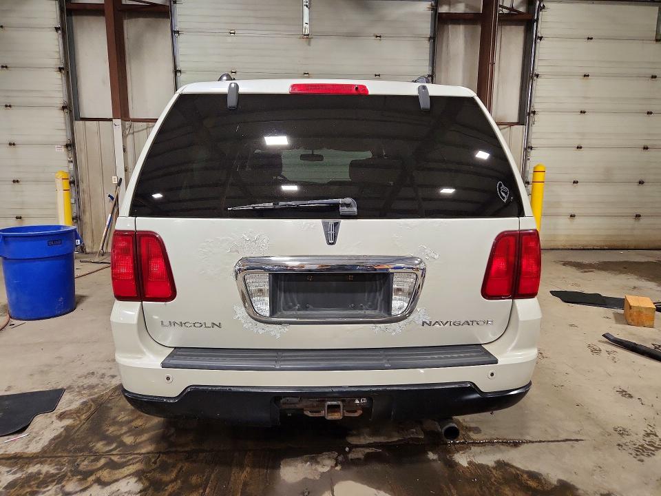 Продажа на аукционе авто 2006 Lincoln Navigator, vin: 5LMFU28566LJ16992, номер лота: 62020976