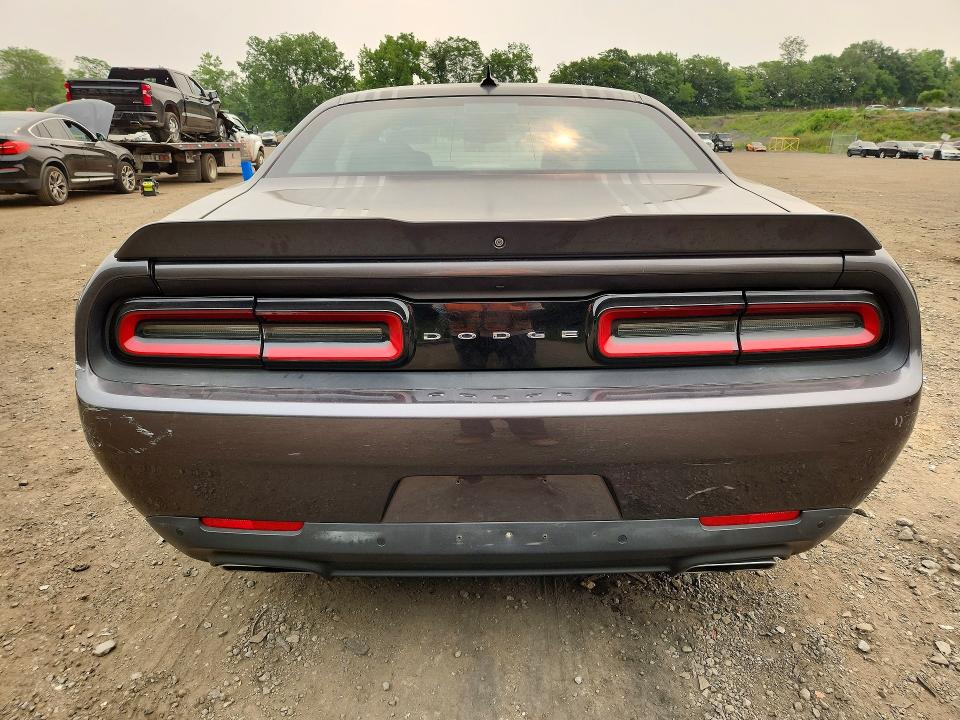 2015 Dodge Challenger მანქანა იყიდება აუქციონზე, vin: 2C3CDZAT9FH782760, აუქციონის ნომერი: 61064896