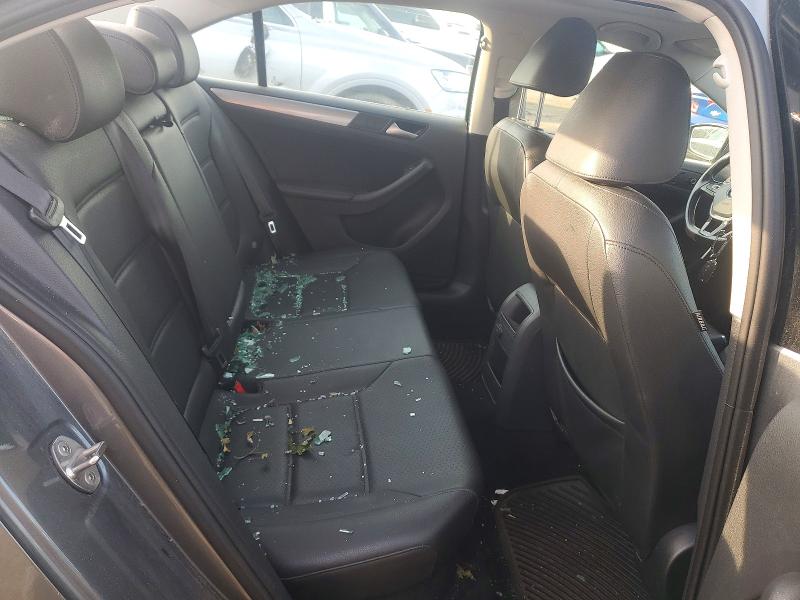 62061566 :رقم المزاد ، 3VWD67AJ4GM316800 vin ، 2016 Volkswagen Jetta مزاد بيع