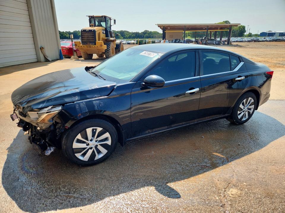 62583796 :رقم المزاد ، 1N4BL4BV0MN368659 vin ، 2021 Nissan Altima مزاد بيع