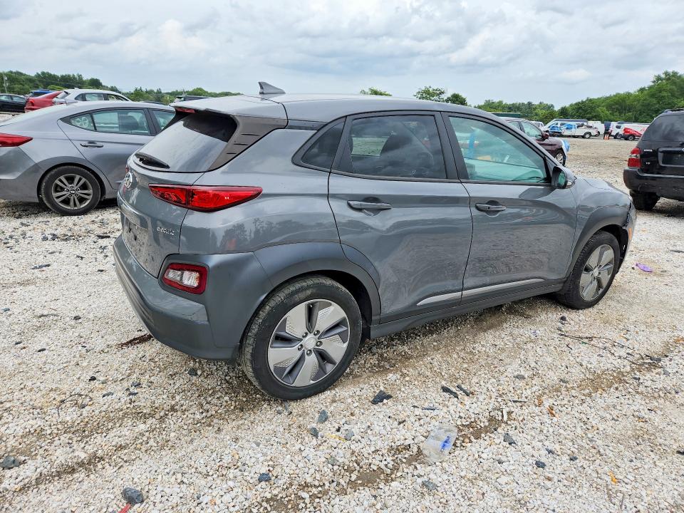 2020 Hyundai Kona მანქანა იყიდება აუქციონზე, vin: KM8K33AG4LU095913, აუქციონის ნომერი: 61874876