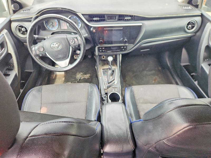 61522376 :رقم المزاد ، 2T1BURHE2JC971901 vin ، 2018 Toyota Corolla مزاد بيع