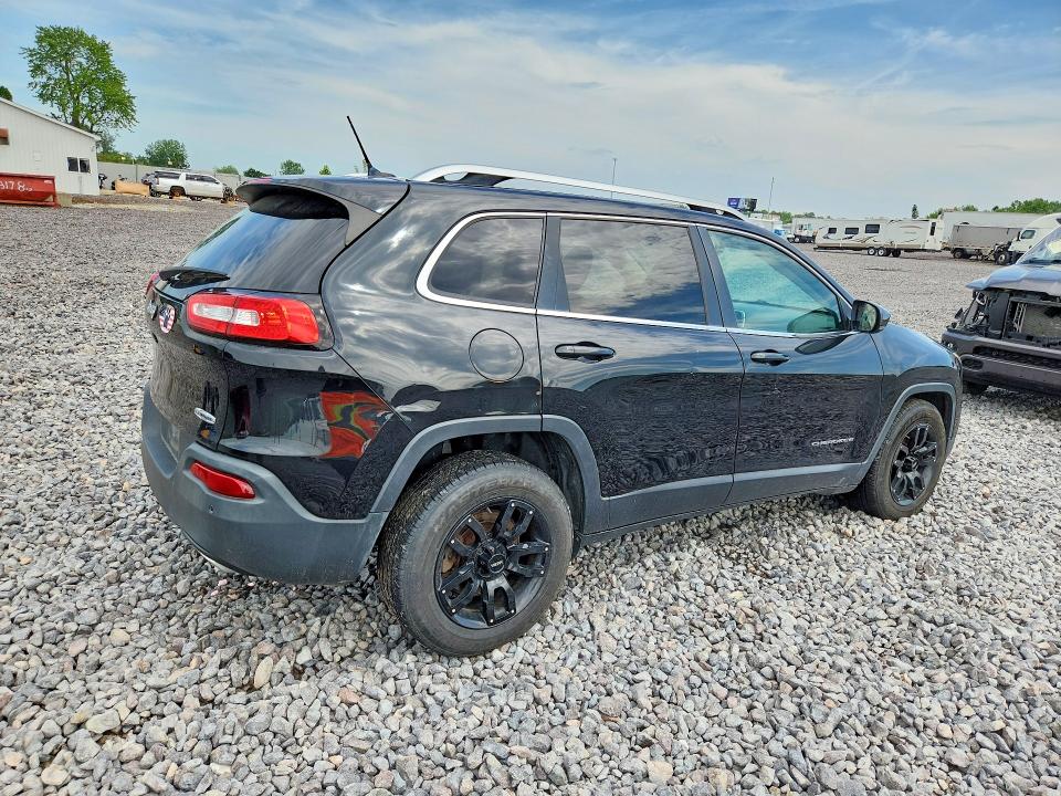 60405956 :رقم المزاد ، 1C4PJMCS5FW744943 vin ، 2015 Jeep Cherokee مزاد بيع