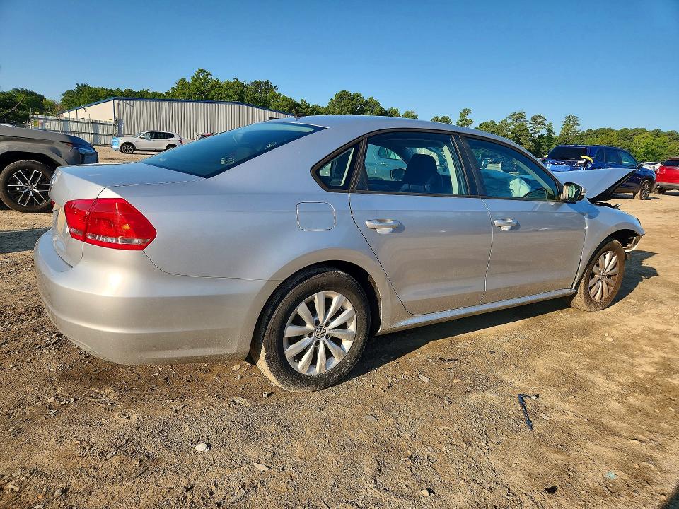 2013 Volkswagen Passat მანქანა იყიდება აუქციონზე, vin: 1VWAP7A31DC030840, აუქციონის ნომერი: 62595716