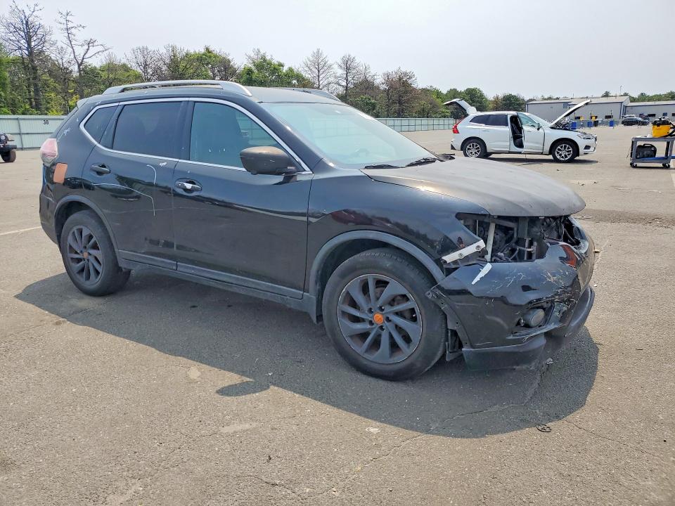 62158566 :رقم المزاد ، 5N1AT2MV1FC833564 vin ، 2015 Nissan Rogue مزاد بيع