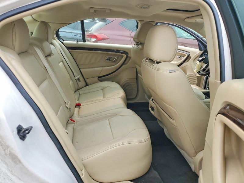 Продажа на аукционе авто 2015 Ford Taurus, vin: 1FAHP2F84FG174568, номер лота: 61310216