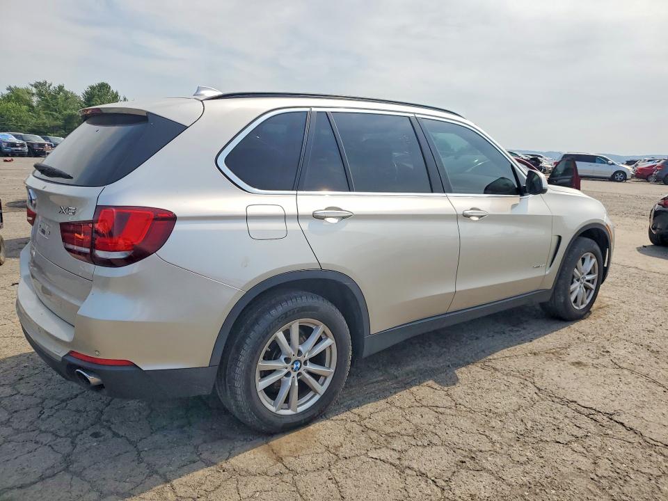 61439456 :رقم المزاد ، 5UXKR0C53F0K57795 vin ، 2015 Bmw X5 مزاد بيع