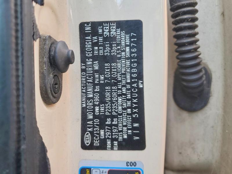 62131636 :رقم المزاد ، 5XYKUCA16BG136717 vin ، 2011 Kia Sorento مزاد بيع