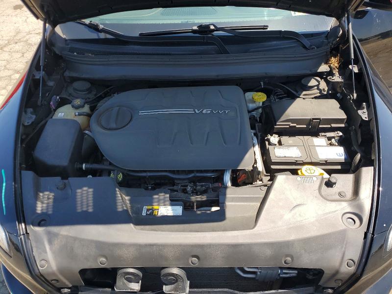 61902126 :رقم المزاد ، 1C4PJMDS6HD228331 vin ، 2017 Jeep Cherokee مزاد بيع