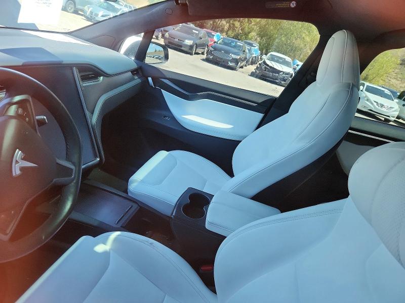 Продаж на аукціоні авто 2020 Tesla Model X, vin: 5YJXCDE4XLF236105, номер лоту: 60649856