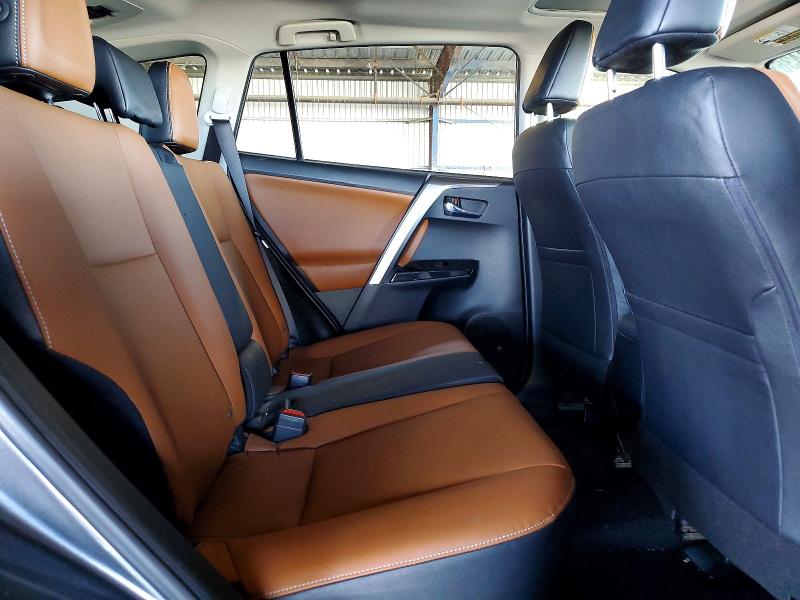 Продажа на аукционе авто 2017 Toyota Rav4, vin: JTMYFREV6HD095128, номер лота: 63403436