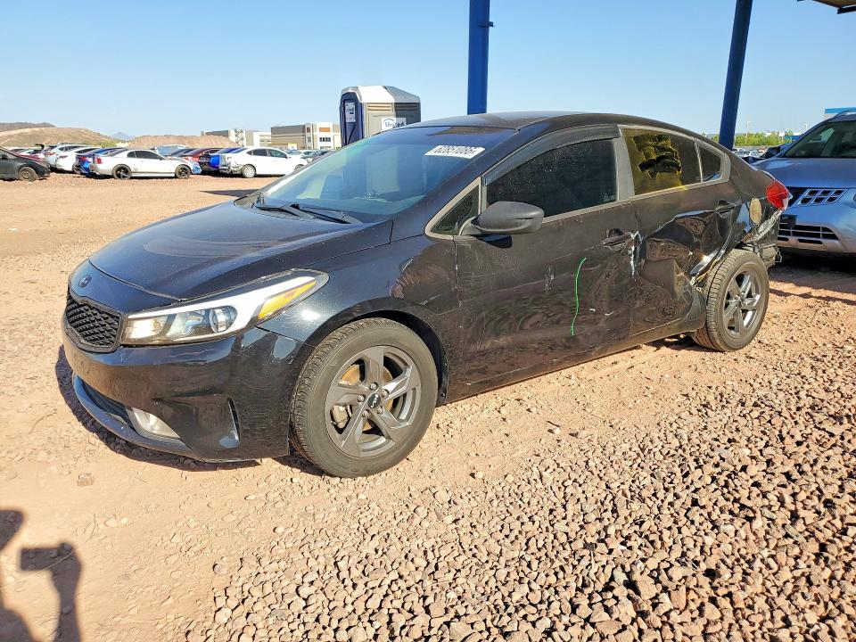 62851086 :رقم المزاد ، 3KPFK4A73JE202251 vin ، 2018 Kia Forte مزاد بيع