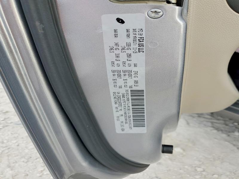 61077106 :رقم المزاد ، 2C4RDGCG1KR797817 vin ، 2019 Dodge Grand Caravan مزاد بيع