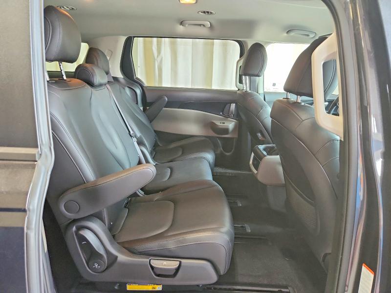 Продажа на аукционе авто 2026 Kia Carnival, vin: KNDNB5K32T6631676, номер лота: 60960416