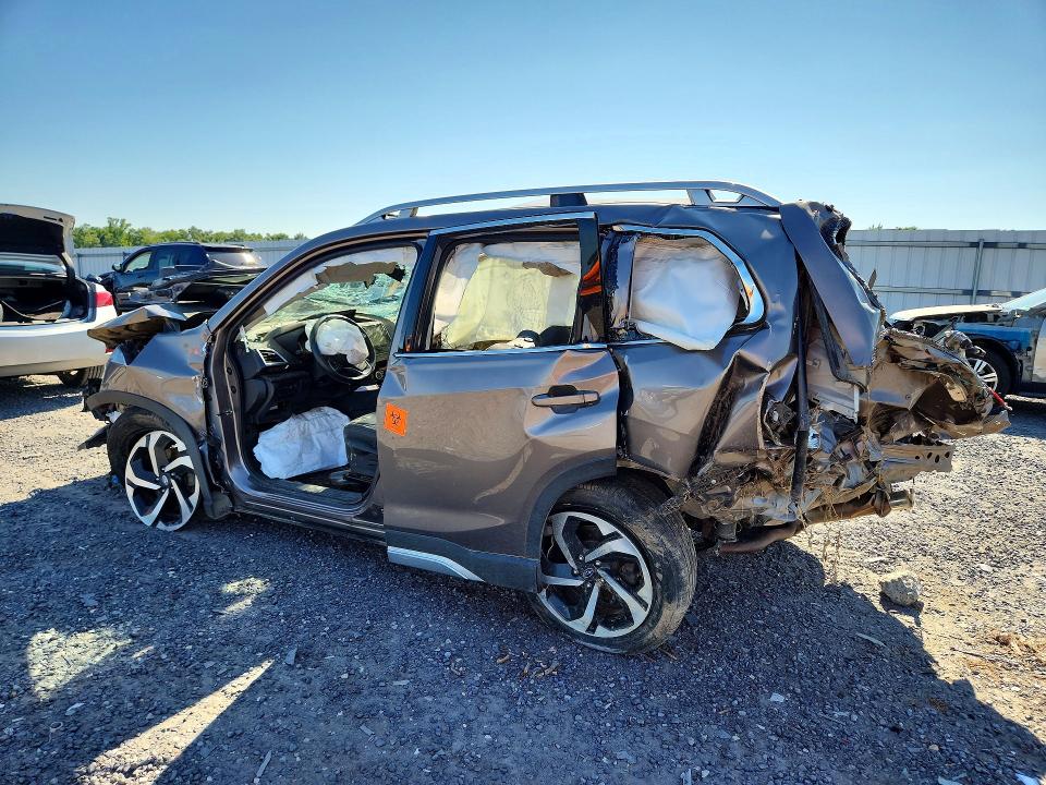 Продаж на аукціоні авто 2023 Subaru Forester, vin: JF2SKARC4PH429158, номер лоту: 63337536