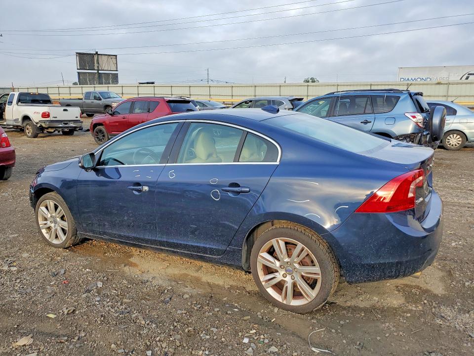 2013 Volvo S60 მანქანა იყიდება აუქციონზე, vin: YV1902FH8D2190473, აუქციონის ნომერი: 61664106