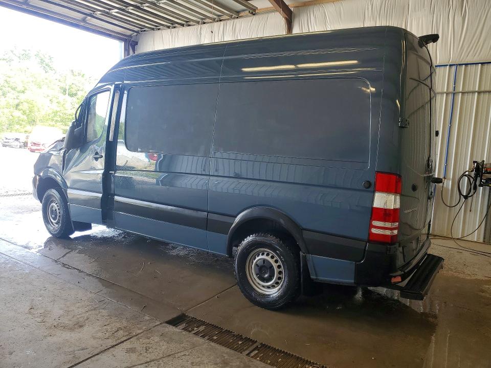 62597716 :رقم المزاد ، WD3PE7CD6JP634777 vin ، 2018 Mercedes-benz Sprinter مزاد بيع