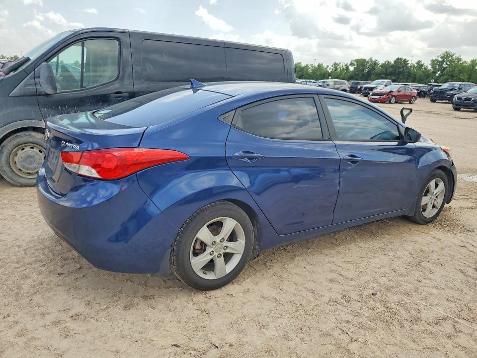 2013 Hyundai Elantra მანქანა იყიდება აუქციონზე, vin: KMHDH4AE0DU534685, აუქციონის ნომერი: 61961716