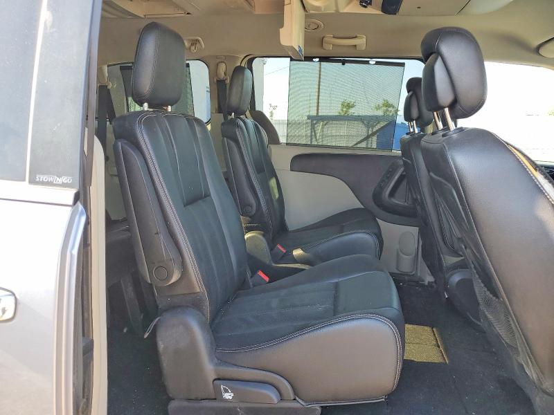 62329836 :رقم المزاد ، 2C4RC1CG1ER329140 vin ، 2014 Chrysler Town & Country مزاد بيع