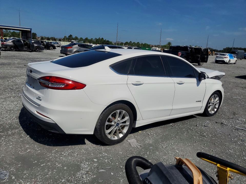 Продажа на аукционе авто 2019 Ford Fusion, vin: 3FA6P0LU2KR110464, номер лота: 62291906