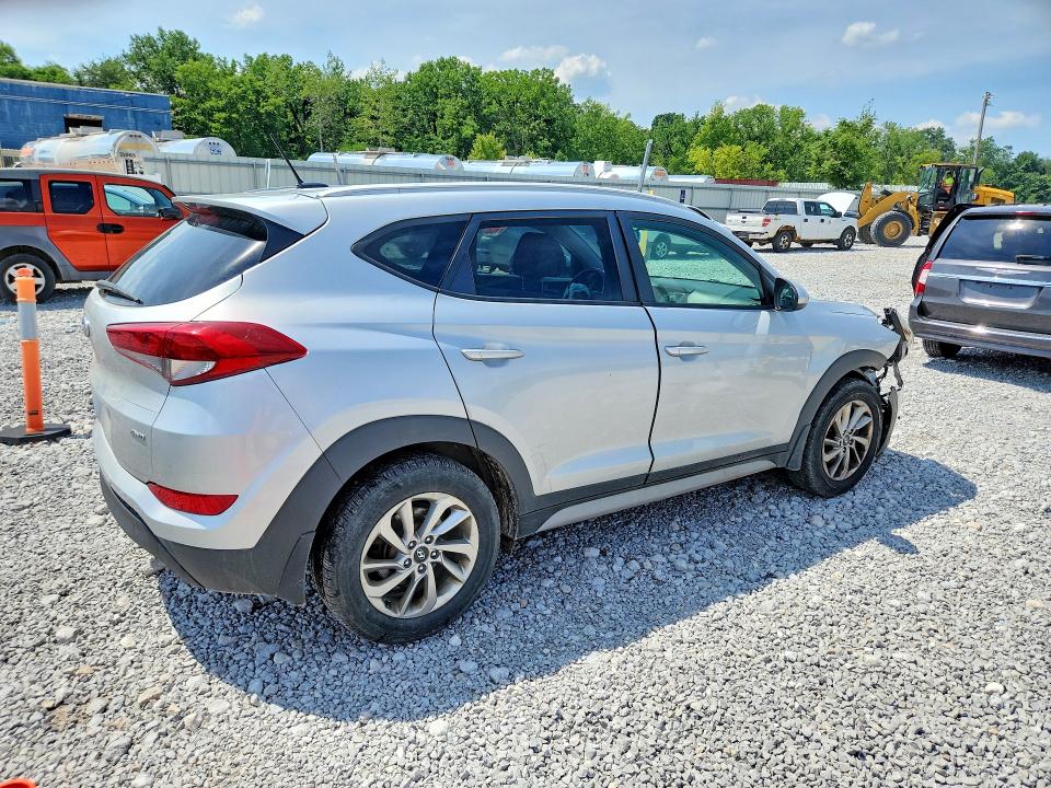 2017 Hyundai Tucson მანქანა იყიდება აუქციონზე, vin: KM8J3CA46HU394313, აუქციონის ნომერი: 60922516