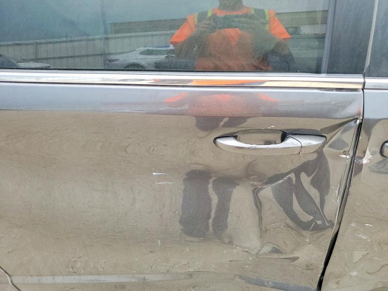 61444576 :رقم المزاد ، 2C4RDGCG5JR298520 vin ، 2018 Dodge Grand Caravan مزاد بيع