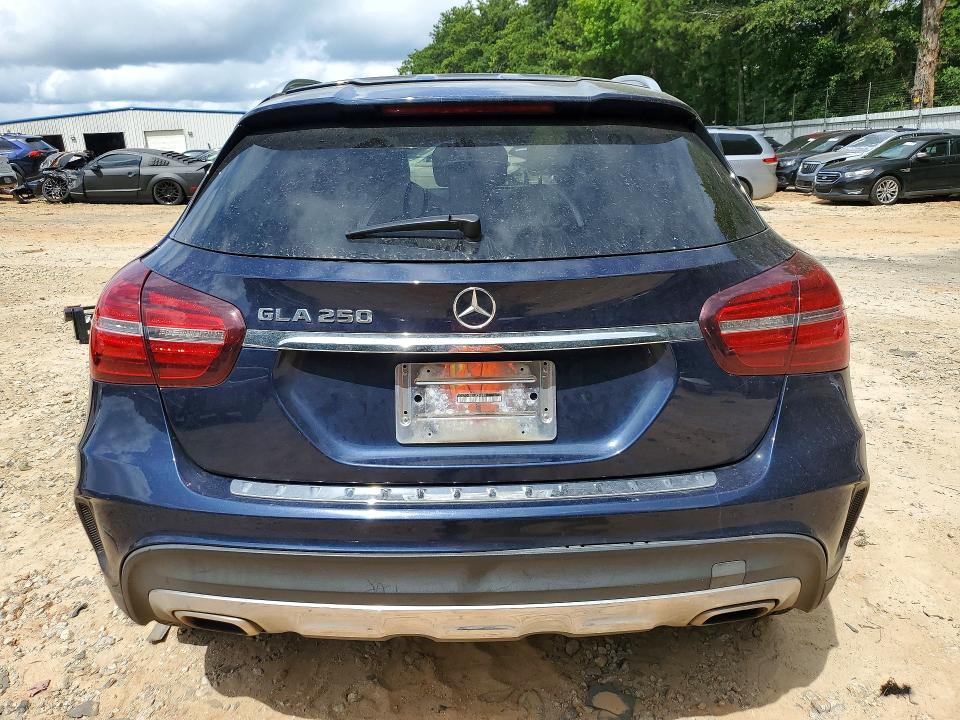 61782096 :رقم المزاد ، WDCTG4EB9JJ434689 vin ، 2018 Mercedes-benz Gla مزاد بيع
