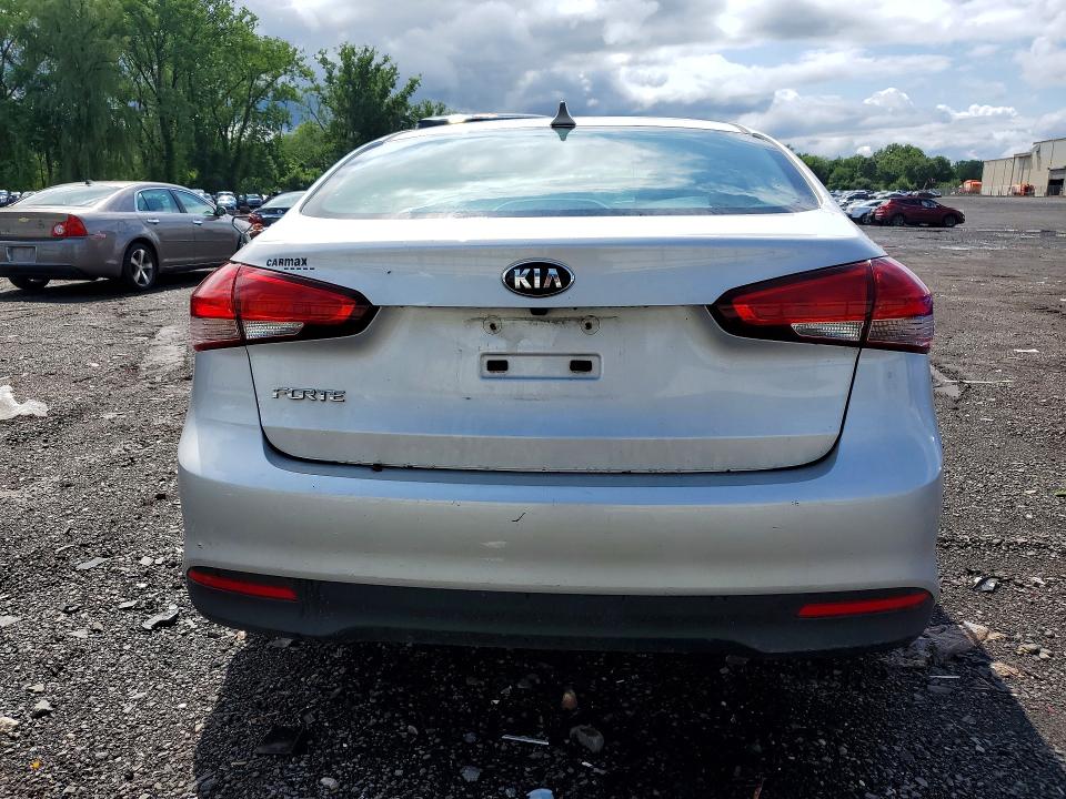 2017 Kia Forte მანქანა იყიდება აუქციონზე, vin: 3KPFL4A79HE144170, აუქციონის ნომერი: 62855866