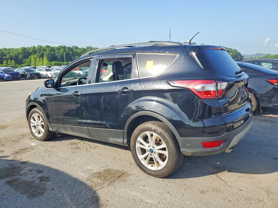 59285406 :رقم المزاد ، 1FMCU0HD4JUC39856 vin ، 2018 Ford Escape مزاد بيع