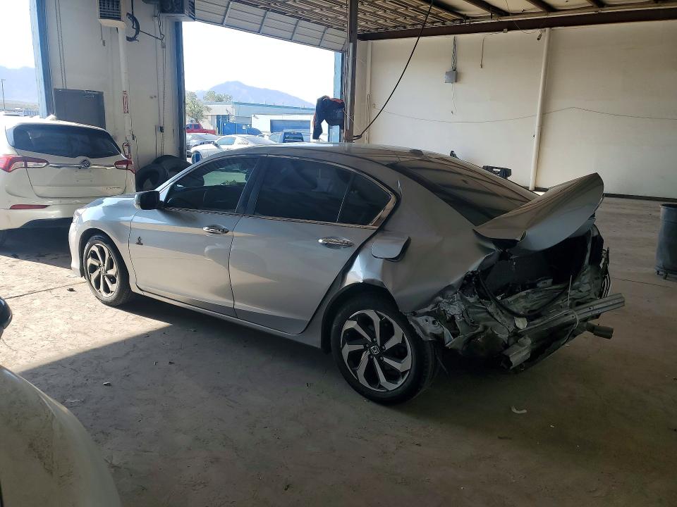 2017 Honda Accord მანქანა იყიდება აუქციონზე, vin: 1HGCR2F04HA196618, აუქციონის ნომერი: 60483086