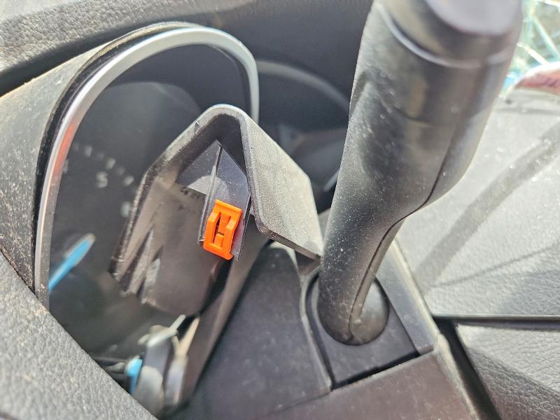 2015 Ford Escape მანქანა იყიდება აუქციონზე, vin: 1FMCU0G77FUC88830, აუქციონის ნომერი: 62300396