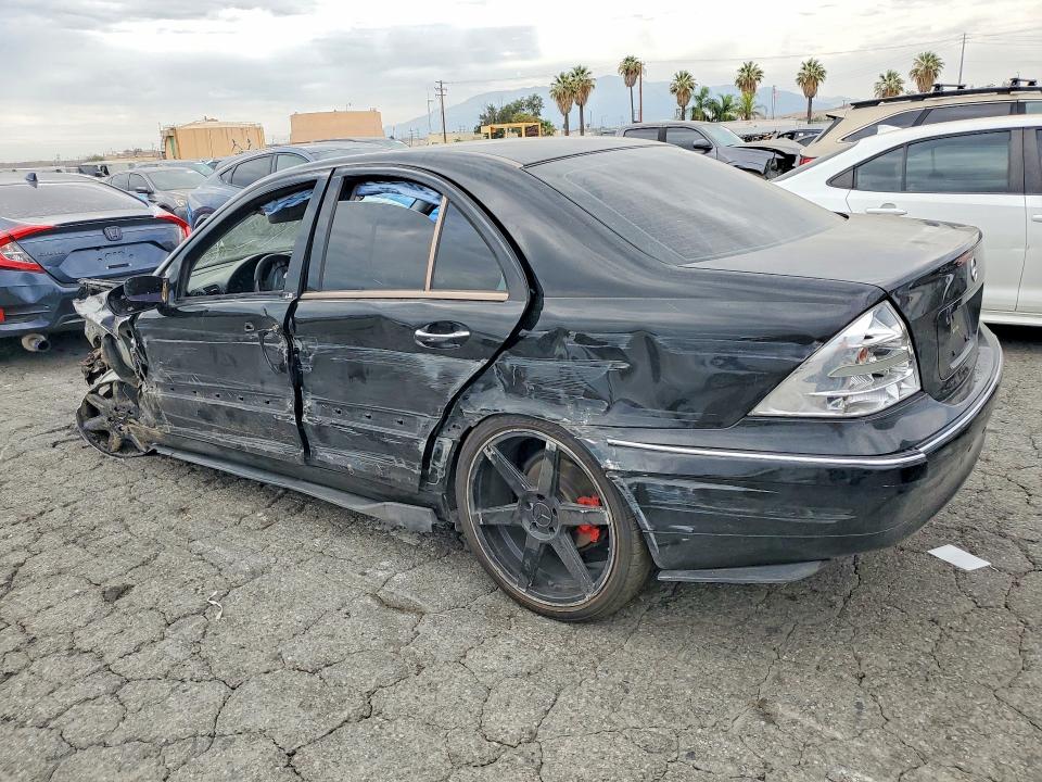 2003 Mercedes-benz C მანქანა იყიდება აუქციონზე, vin: WDBRF64J43F363963, აუქციონის ნომერი: 61561686