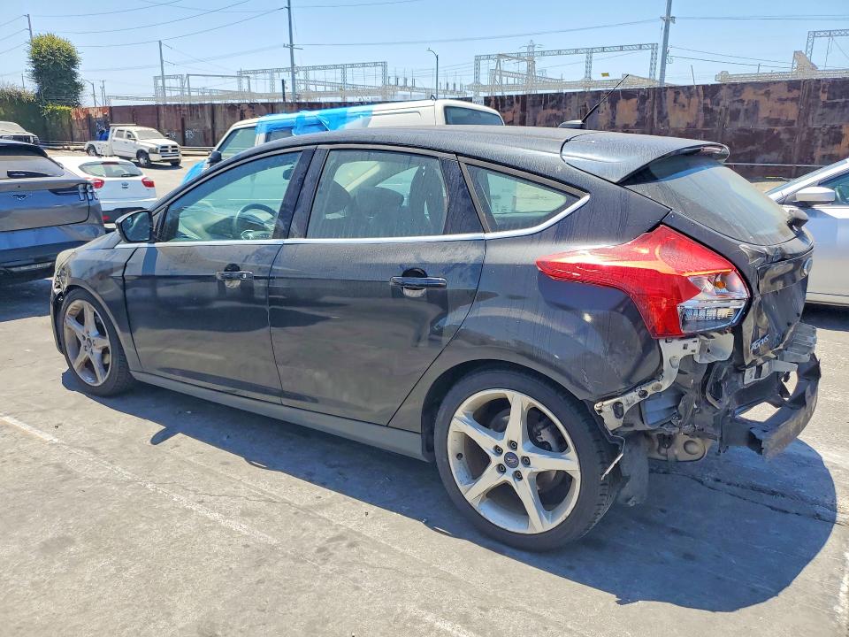 2014 Ford Focus მანქანა იყიდება აუქციონზე, vin: 1FADP3N20EL198390, აუქციონის ნომერი: 61376296