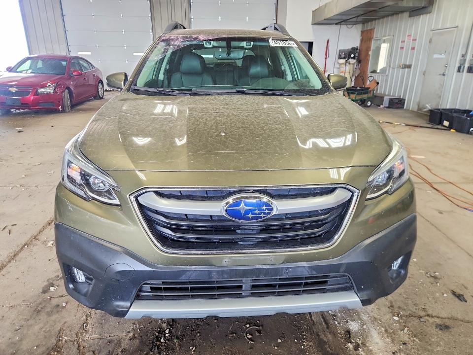 62401856 :رقم المزاد ، 4S4BTALCXL3244023 vin ، 2020 Subaru Outback مزاد بيع