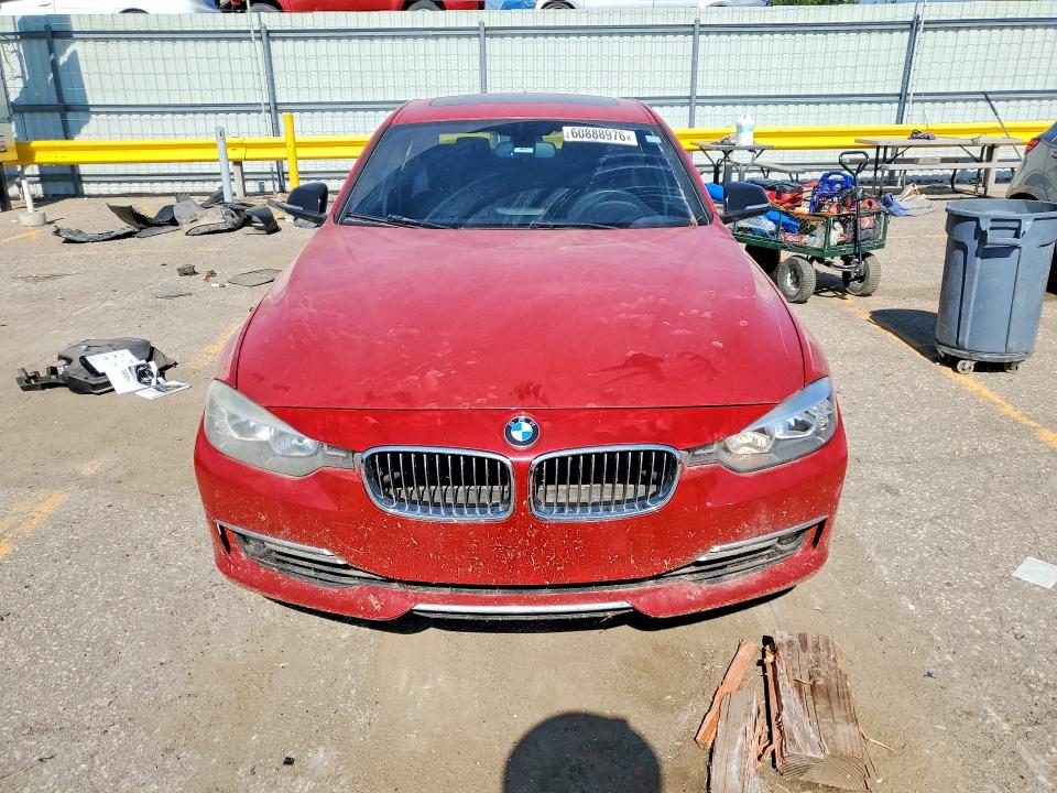 60888976 :رقم المزاد ، WBA3A5G51ENP29088 vin ، 2014 Bmw 328 مزاد بيع