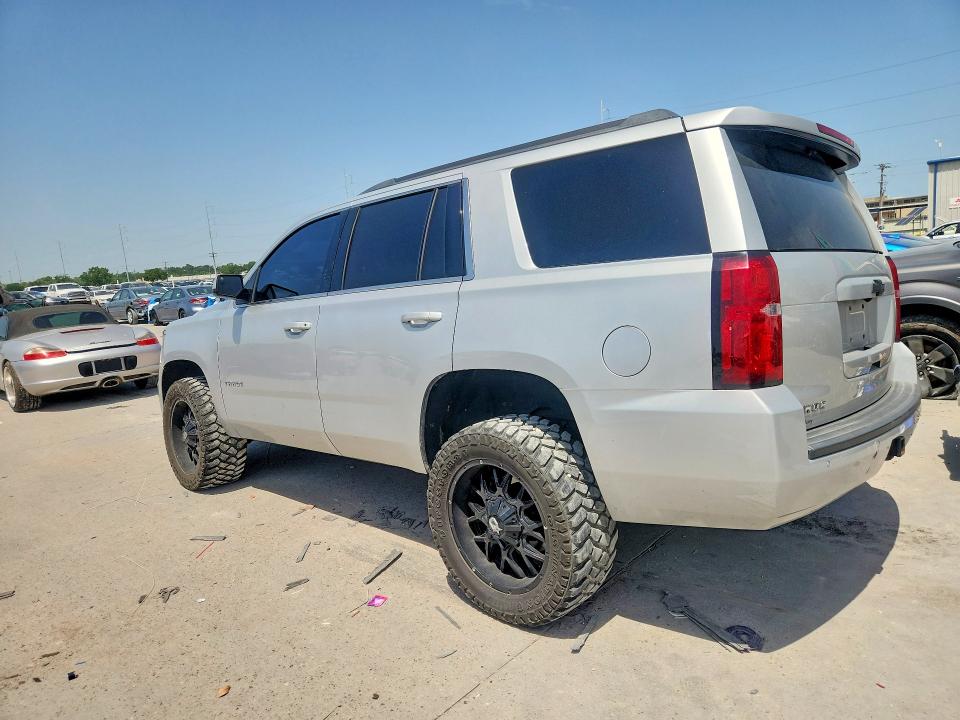 61703586 :رقم المزاد ، 1GNSCAKC5HR353815 vin ، 2017 Chevrolet Tahoe مزاد بيع