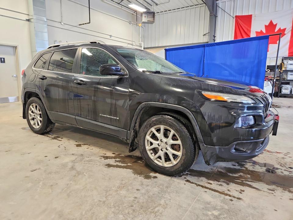 62757736 :رقم المزاد ، 1C4PJMCB1EW120555 vin ، 2014 Jeep Cherokee مزاد بيع
