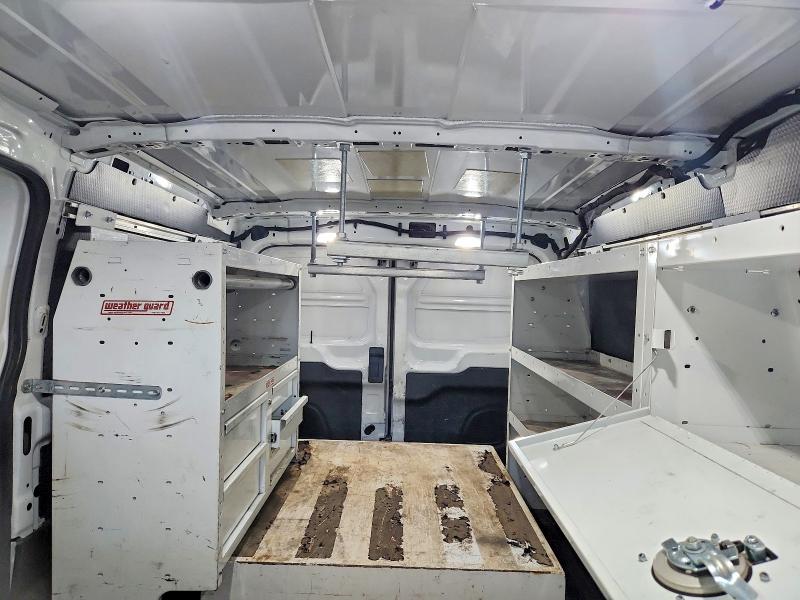 61139186 :رقم المزاد ، 1FTYR1ZG2JKA31738 vin ، 2018 Ford Transit مزاد بيع
