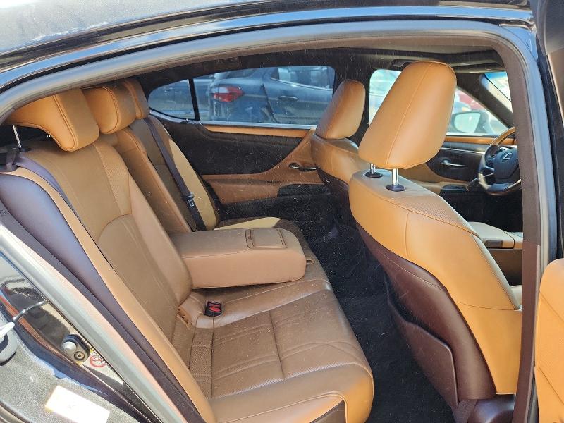 63373386 :رقم المزاد ، 58ABZ1B18KU016425 vin ، 2019 Lexus Es مزاد بيع