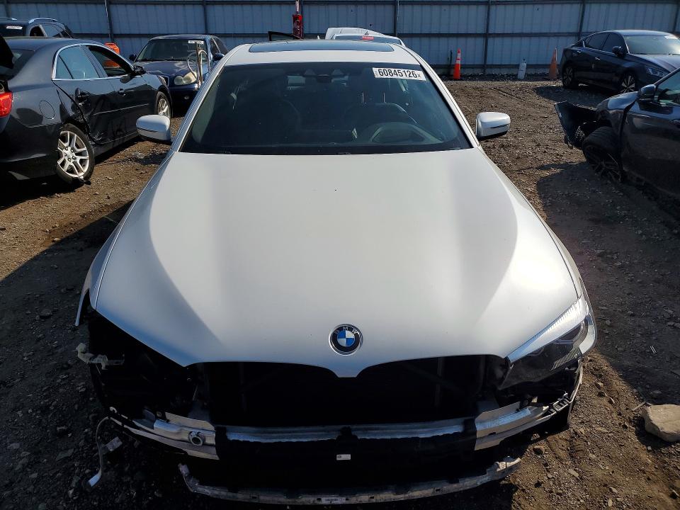 2018 Bmw 530xe მანქანა იყიდება აუქციონზე, vin: WBAJB1C56JB084906, აუქციონის ნომერი: 60845126