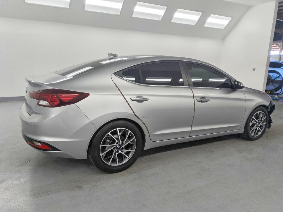 57089776 :رقم المزاد ، 5NPD84LF3LH629857 vin ، 2020 Hyundai Elantra مزاد بيع