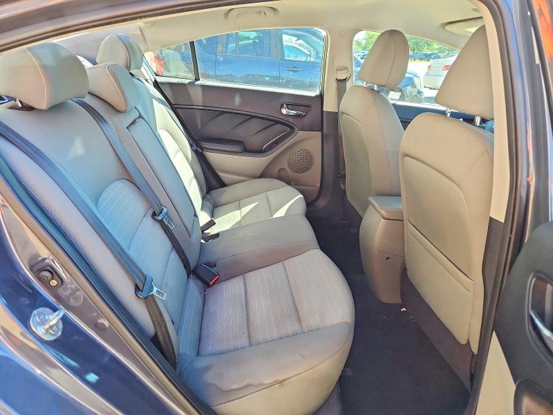 60948856 :رقم المزاد ، KNAFX4A89E5105385 vin ، 2014 Kia Forte مزاد بيع