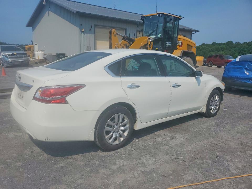 60750606 :رقم المزاد ، 1N4AL3APXFN390437 vin ، 2015 Nissan Altima مزاد بيع