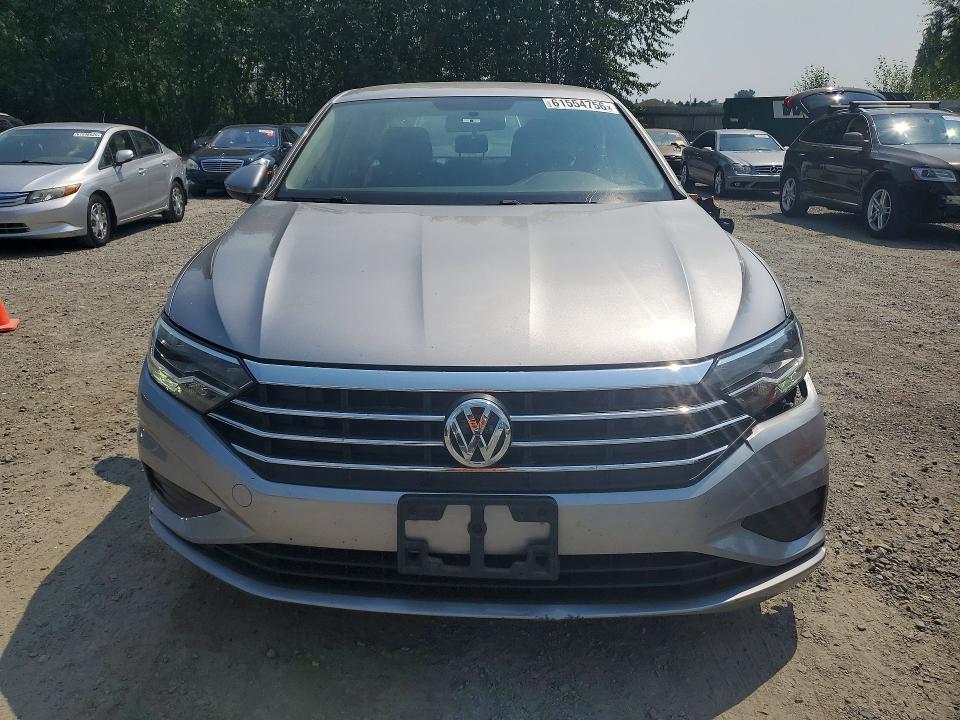 61554756 :رقم المزاد ، 3VWC57BU9MM084696 vin ، 2021 Volkswagen Jetta مزاد بيع