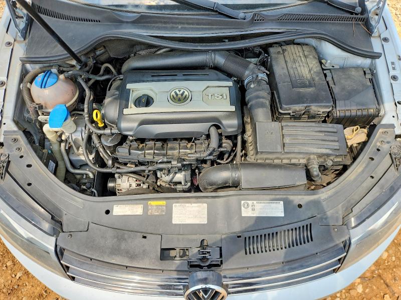 62811786 :رقم المزاد ، WVWBW8AHXFV002621 vin ، 2015 Volkswagen Eos مزاد بيع